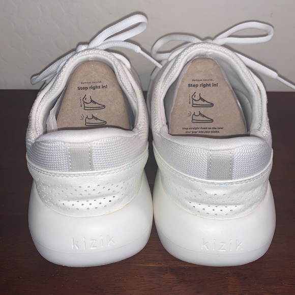 KIZIK MADRID HANDS FREE BRAND NEW IN BOX SIZE 9 GORGEOUS ATHLETIC SHOES - Picture 4 of 9